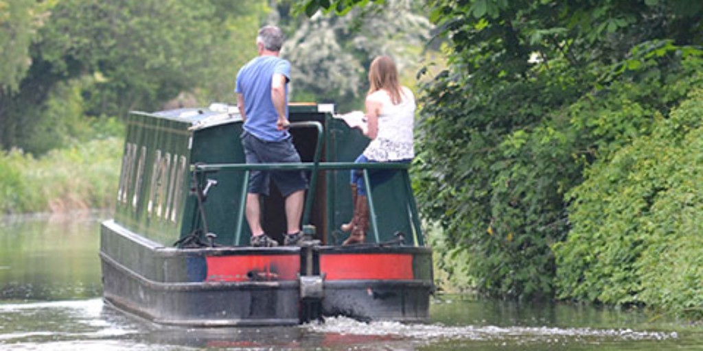 Today is #CleanAirDay 🌬️Our top tips for reducing air pollution with engine efficiency:

💨Regularly check &amp; service your engine
💨Remove biofouling to reduce drag 
💨Use CE marked engines manufactured after 2005
💨Slow down to reduce fuel use

Learn more rya.org/2SWA50FaIaA