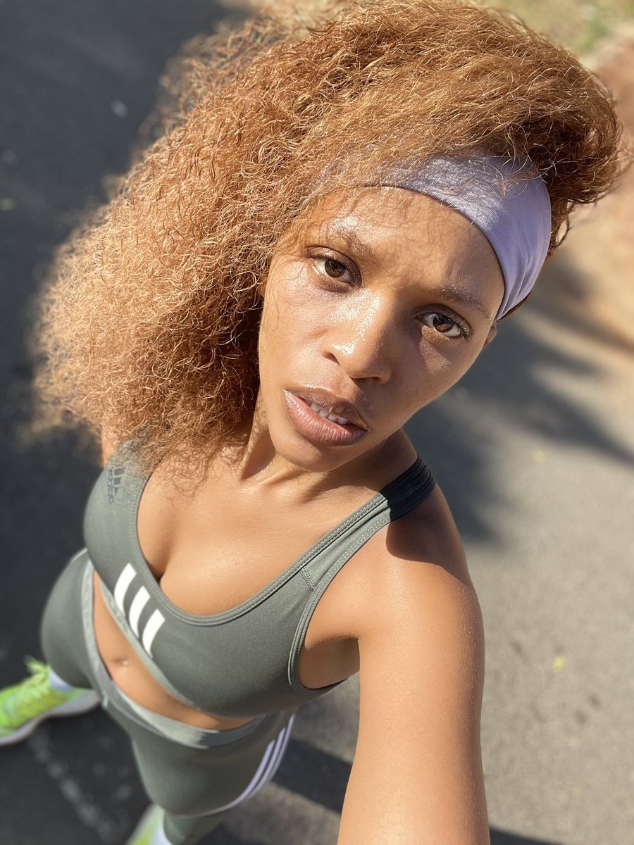 PoppyIsMyName's tweet photo. Run 17/100 β
ππ½ββοΈπͺπ½
Iβm really not a winter person but #RunningThroughWinter is making me find the beauty in everything about this season. Can I just love and appreciate all the seasons equally ? πππ½ββοΈπ
#100DaysofRunning
#RunWithPoppy
#5KmsADay https://t.co/2MSBHYwZV7