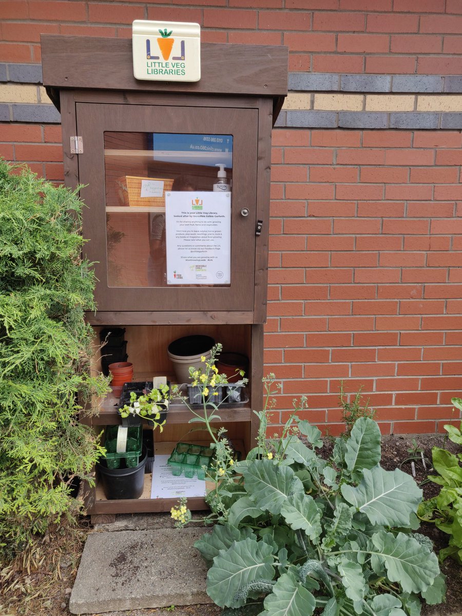 TabassumCreates's tweet photo. With restrictions easing, I have slowly started to explore community-led projects around me. Incredible Edible Garforth: a group of active citizens have self-organised to grow vegetable by reappropiating derelict spaces of the town and by adding temporary raised beds. https://t.co/mbFzjvLd7f