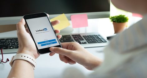 Cepyme_Emprende's tweet photo. 5️⃣ consejos para interactuar con tus #clientes potenciales a través de #LinkedIn

https://t.co/PqHfzZBo4O https://t.co/dEGHt4FU0a