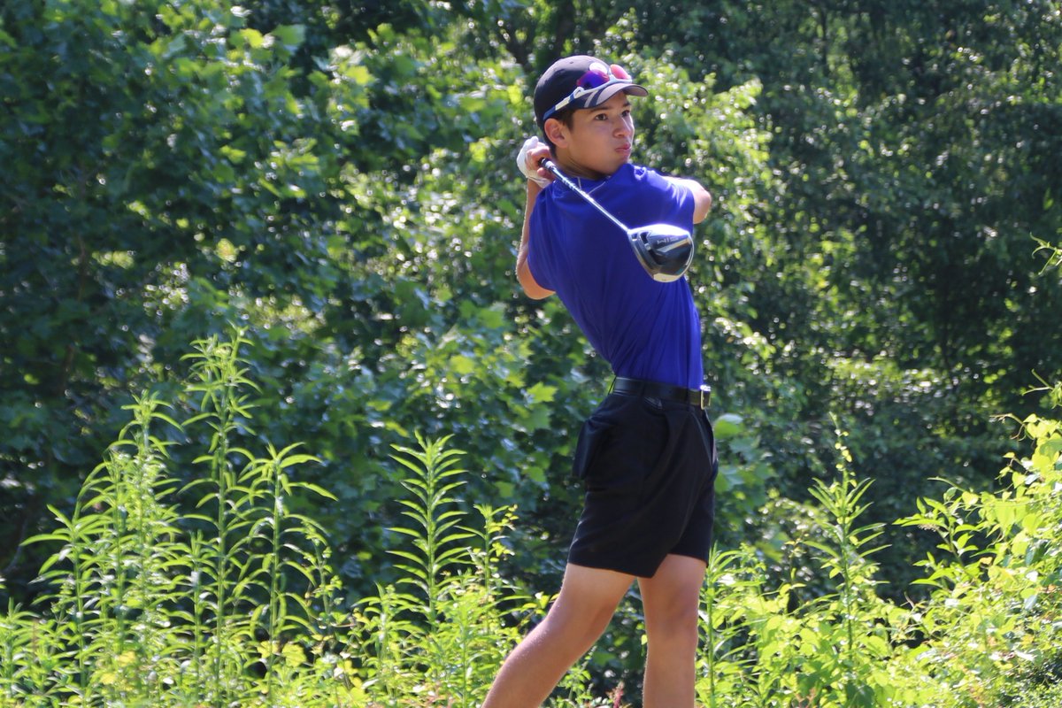 AJGAGolf's tweet photo. Holy moly, these juniors have distance!

Frei (240 yds) and Melendrez (292 yds) win the #BluffsJr @BushnellGolf Long Drive Contest. https://t.co/JfDf8rj7pK