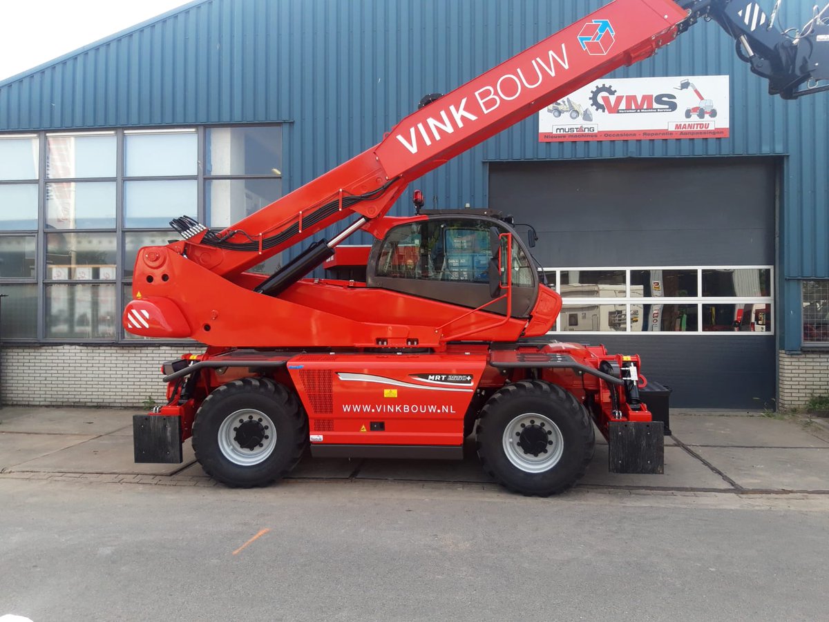 vmsverreiker's tweet photo. Gisteren hebben we deze mooie en complete @Manitou roto verreiker MRT 2550 afgeleverd bij Vink Bouw uit #Nieuwkoop. We willen Vink Bouw bedanken voor deze mooie order en wensen alle medewerkers veel plezierige en veilige werkuren. Zie ook https://t.co/FKpYK8V6kT https://t.co/m06h39VMYB