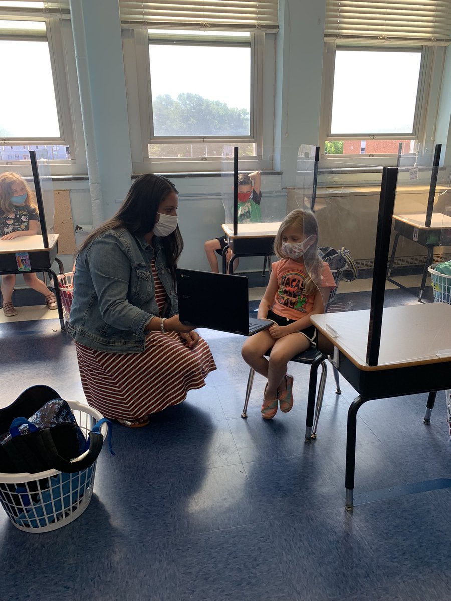 Maria_Nulty's tweet photo. Thank you, first graders and @biancacip for teaching us all about first grade! Our kinders are super excited! 🎓😊👍🏼@jmcgahan31 @LucilleMcAssey https://t.co/pNdx9wlnMM