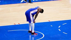JeffSkversky's tweet photo. 🤦 Joel Embiid &amp; Seth Curry were the ONLY #Sixers to make a shot in the 2nd half of GM 5

   ▪️Sixers 2nd Half Shooting▪️
3-9   Joel Embiid
9-12 Seth Curry
————————-
0-1   Ben Simmons
0-4  Tobias Harris
0-2   Furkan Korkmaz
0-2   George Hill
0-1   Shake Milton
0-1   Dwight Howard https://t.co/IzmXkPiOsu
