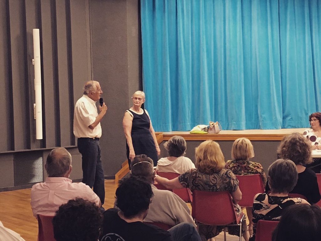 Hier soir nous étions à Chancelade pour notre 3e réunion publique. En présence de Germinal Peiro. 

Plus de 70 personnes sont venues partager ce moment de convivialité et d’échange démocratiques. 

Dimanche, ensemble, construisons demain ! 

<a href="/DordogneLibre/">Dordogne Libre</a> 
<a href="/SO_Dordogne/">SO_Dordogne</a>