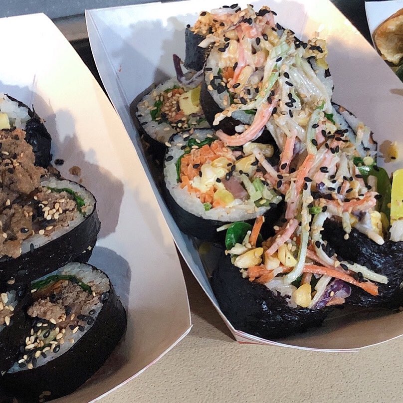 hey we came back again~ we r on 52nd 6ave. now… come and get some Korean Gimbab(roll) see u at lunch time.. see ya~