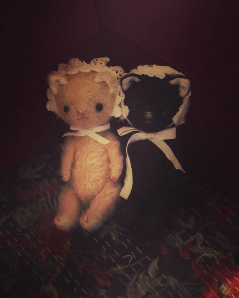 cayo087's tweet photo. .
an.tte le 17 juin 2021.
裸ん坊さんも好き🐈⬛🐾🐈⬛
お髭はまた明日ね。
bonne nuit🌝
.
.
#necöccö
#handmade
#暮らしを楽しむ
#toricotte
#toricötte
#teddybear
#テディベア
#くろねこ
#cayo087 https://t.co/mNmG32MoPh https://t.co/HmYuodUTEe