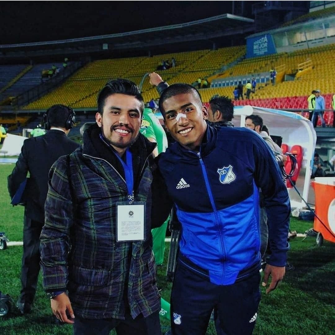 cantera_azull's tweet photo. Debemos mencionar a dos cracks que han seguido el proceso desde hace mucho tiempo, @stillirrom el mas dateado actualmente y @wleguizamonl un viejo zorro del fútbol base. USTEDES se bancaron los muchachos sin importar nada. Lo merecen como los jugadores. ¡Vamos por el CAMPEONATO! https://t.co/2p7AmJycPC