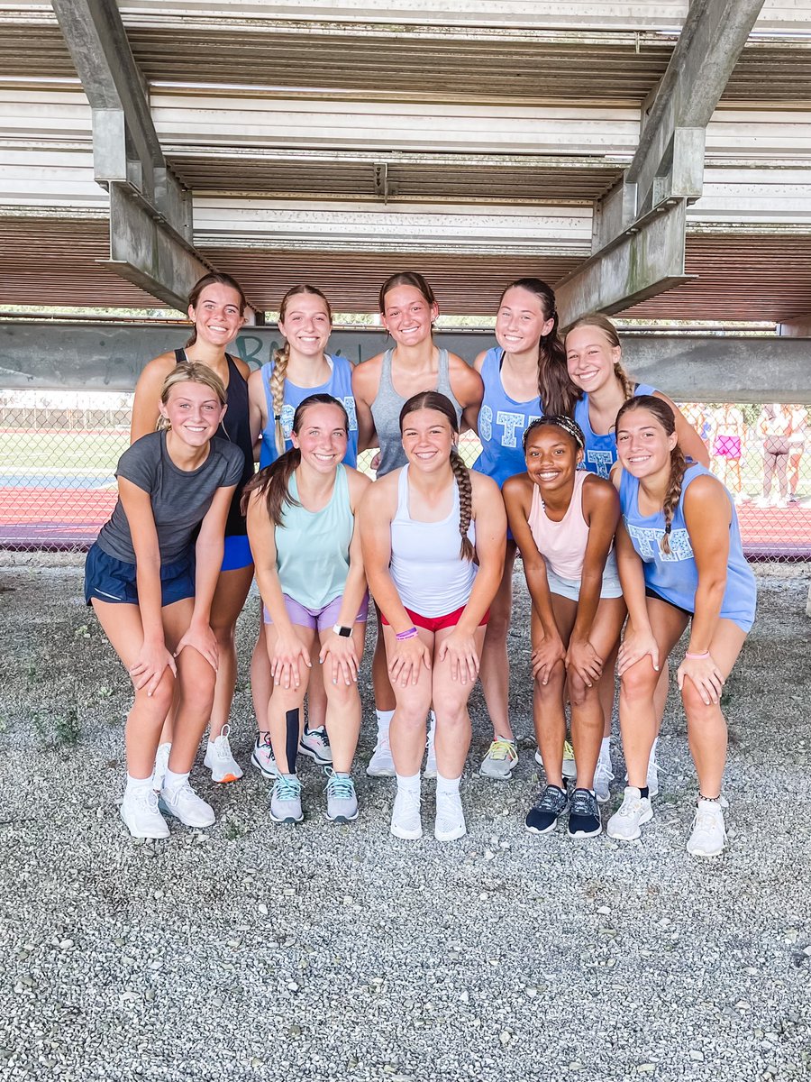 CougarVballers's tweet photo. Today’s top 🔟 in the “Empty the tank” challenge 👏🏽 @STMsoftball @STMLCB @STMathleticsnow https://t.co/zoyudxi938