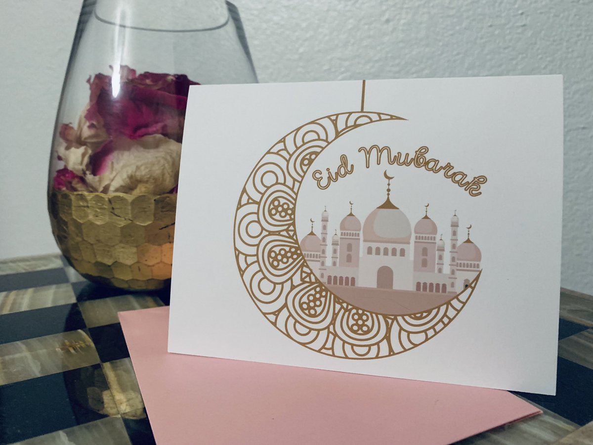 sinseriously's tweet photo. I’ve started selling cards for Eid and many other occasions on Etsy! I added a few new designs, so check them out ☺️
https://t.co/U205qZJkPN #etsy #eid #islam https://t.co/fIFaZWkmX6