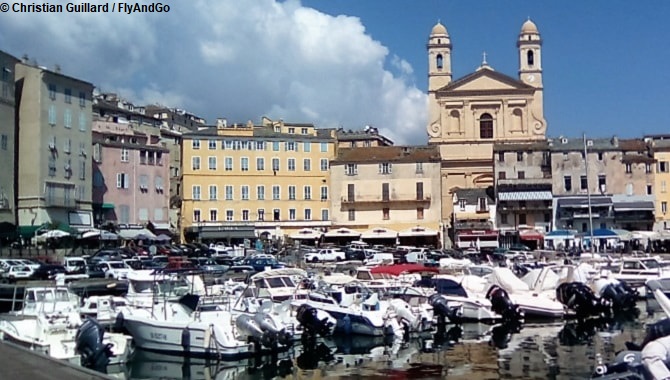 Bon plan : <a href="/volotea/">Volotea</a> propose aujourd'hui à ses abonnés Megavolotea des billets à 1€, par exemple à destination de <a href="/AeroportNice/">Aéroport de Nice</a> et de Bastia <a href="/bastiatourisme/">OT de Bastia</a> <a href="/Visit_Corsica/">Visit Corsica</a> (photo) au départ de <a href="/aeroport_tls/">Aéroport de Toulouse</a> Toulouse