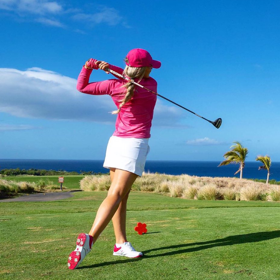 BLAIRONEAL's tweet photo. ⛳️🏌🏼♀️ Who’s gearing up for one of the best weeks in golf?!?
•
#usopen #usopenweek 📺
——>>> https://t.co/wQE9RhJu1A https://t.co/eWV4mtaGlG