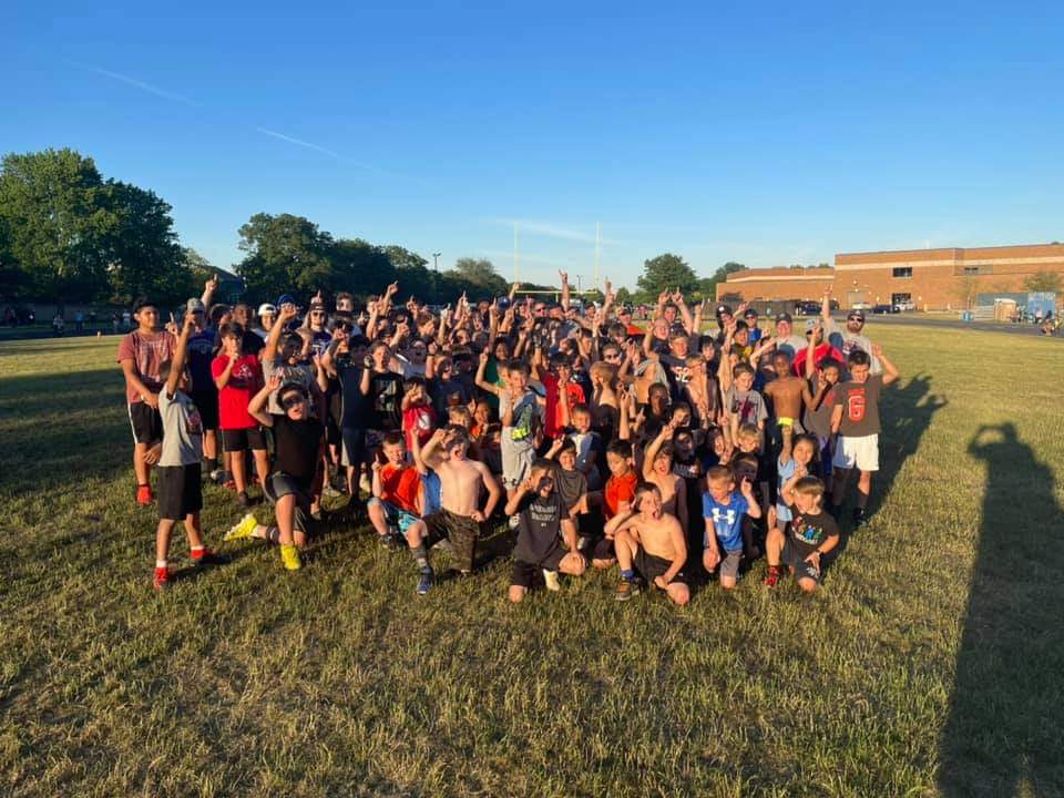 ArgoFootball's tweet photo. Another successful camp last night. 
We took away some great lessons from @coachbrosman last night, but it was all centered around one philosophy, “Don’t be Satisfied!”
Back to work next Wed, we have room for more football players. 

#LetsHunt  #ArgoArmy  #FeedThis
@whippurfb https://t.co/JPSEABRaFE