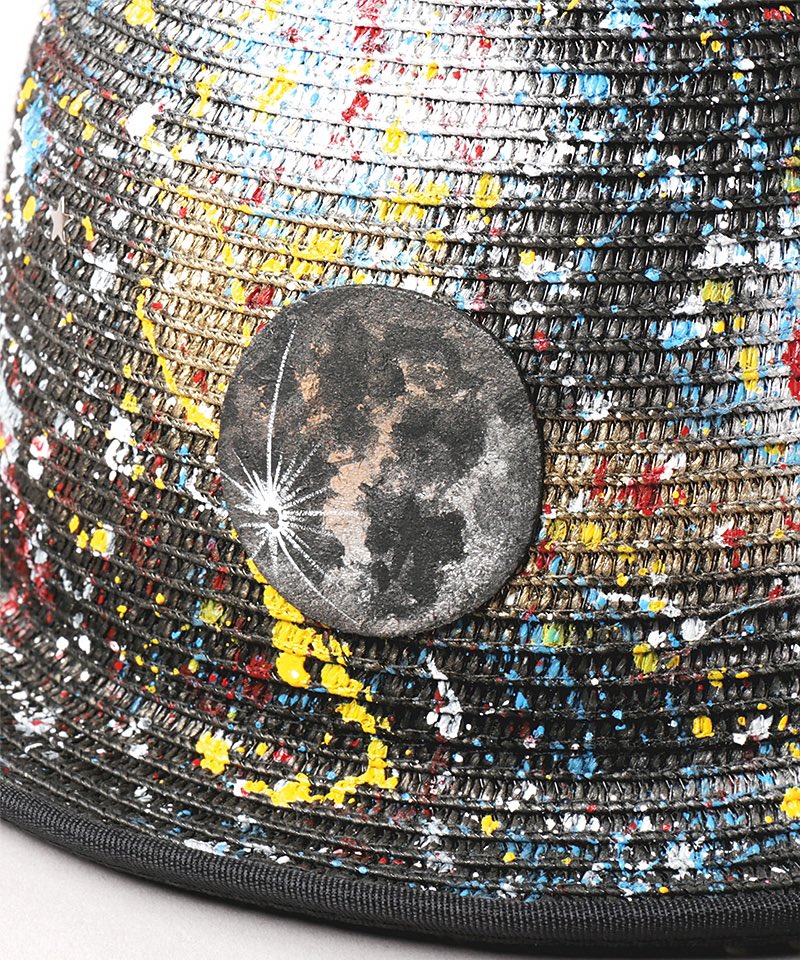 fishbornchips's tweet photo. COLORFUL SPACE
¥22,000(税込)
先程と同デザインのカラフルバージョンです。ゴールド・シルバーのスプレーに加え、鮮やかな色遣いで描かれた宇宙に心が惹きつけられます。CA4LA×FBCの新たな定番ハットです。
#spacehat #宇宙 #帽子 https://t.co/BZK1omUw3M