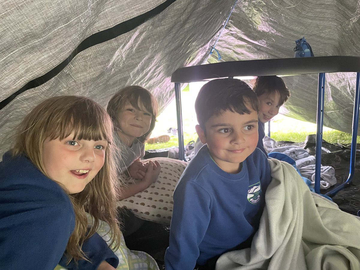 lussprimary's tweet photo. Who would live in a den like this ? 🤔 #DenDay https://t.co/sAD5heEGZf
