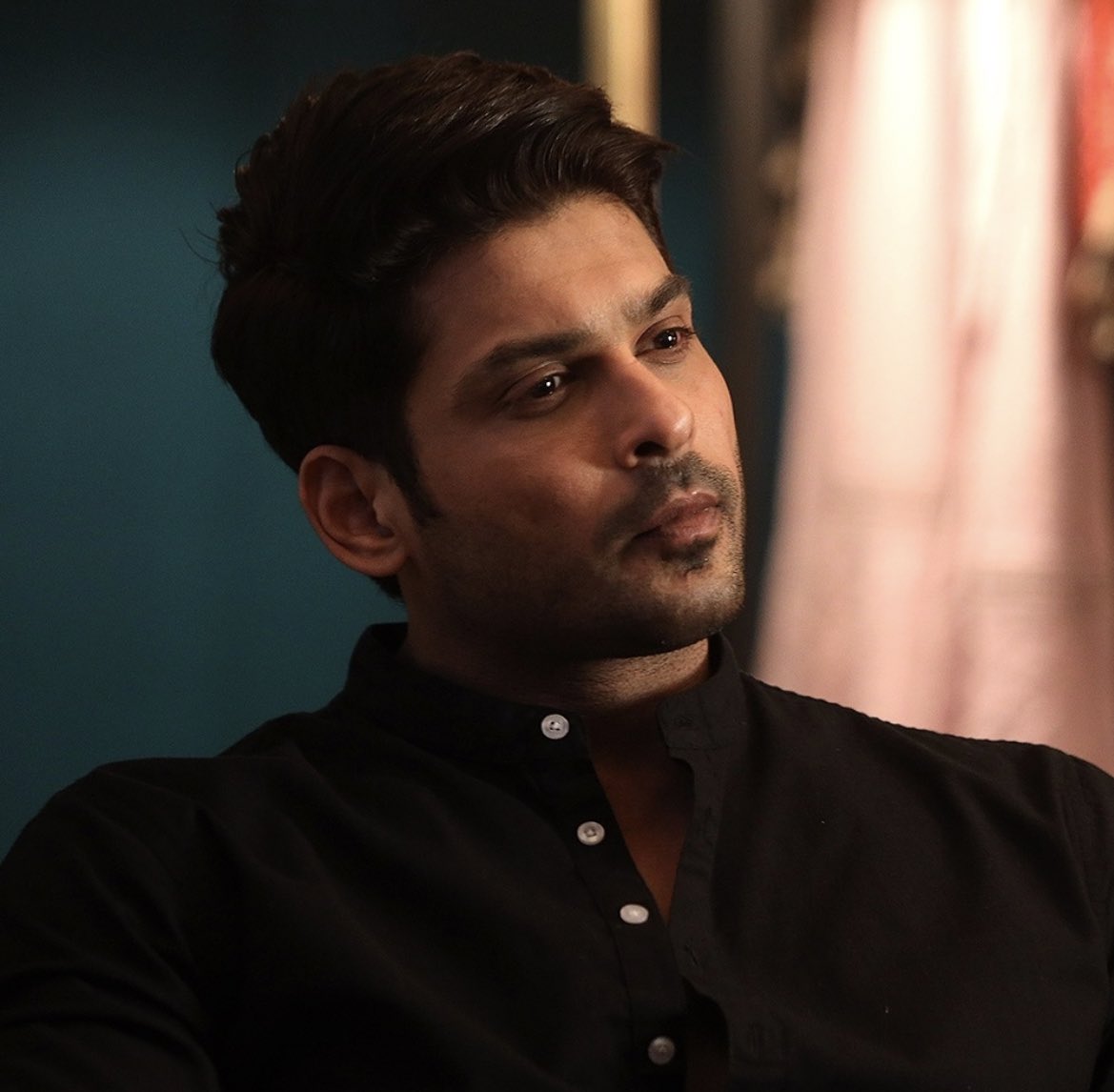 DrNupurrk's tweet photo. And I got my most fav #BBB3 pic  .. #AgastyaRao is Hotness personified 😭🔥🔥🔥❤️❤️❤️..Sidharth, aapko koi haq nahin ki Itne handsome lago 🙈..
Thanku @MXPlayer ..forever grateful ❤️🥺

#SidharthShukla @sidharth_shukla @altbalaji #BrokenButBeautiful3 #BBB3 https://t.co/lfhuVTmFQu
