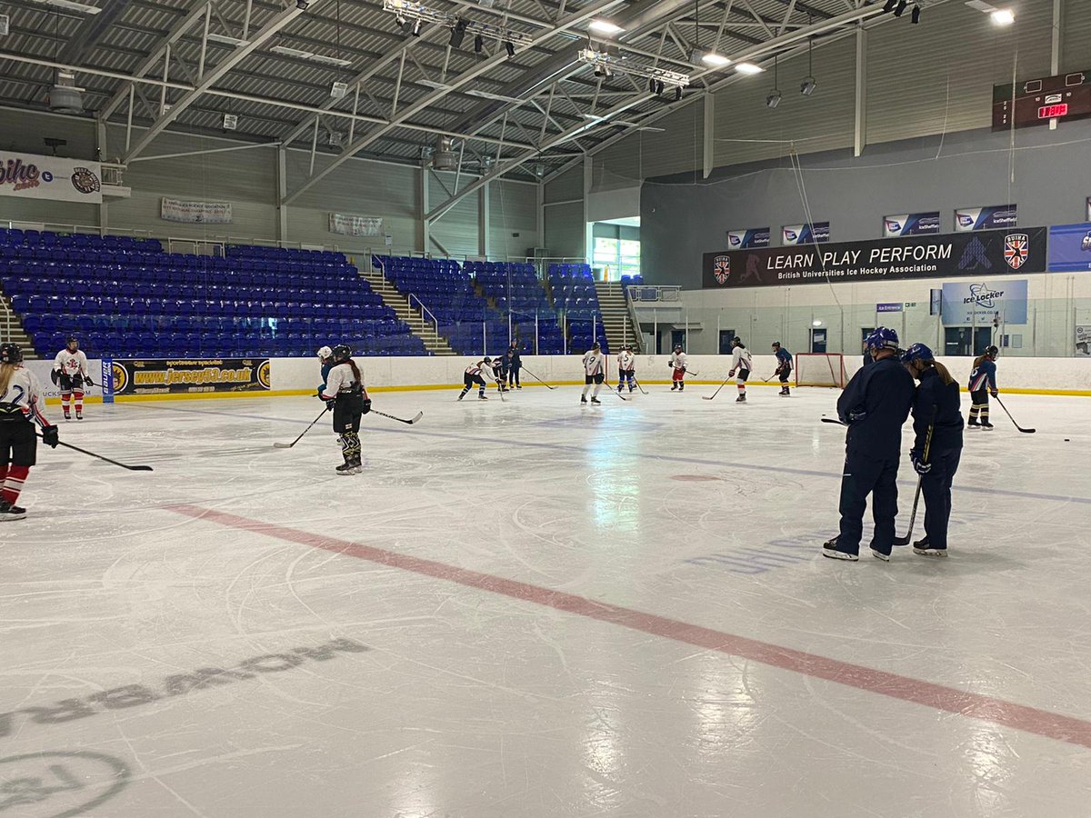 GBWomensHockey's tweet photo. Great Britain Women are having a camp today in Sheffield with the under-18s and under-16s taking to the ice. 

It's part of a three-day camp at @ice_sheffield with over 200 youngsters - male and female - being involved as preparations begin for the new international season. https://t.co/XdHJ98QsYF