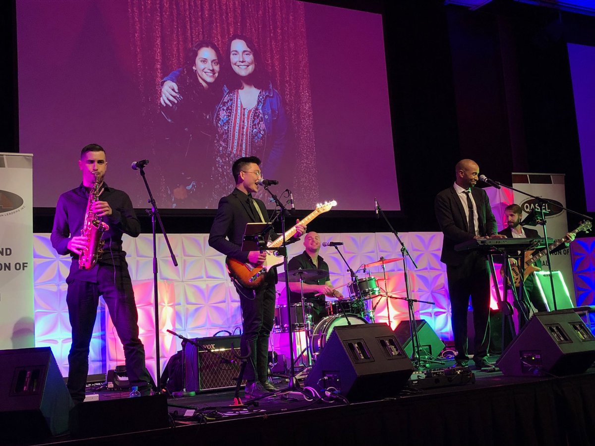 Enjoying good music, good food and good collegial companionship at the QASEL Conference dinner.