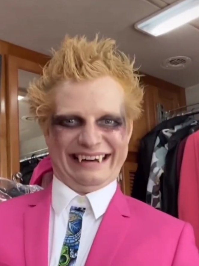 Ed borra los tweets // pero no te podés enojar con él