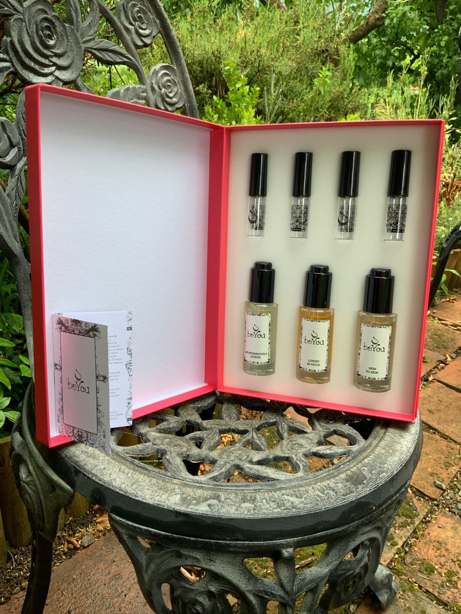 beyouperfumes's tweet photo. ¿Cuando fué la última vez que sorprendiste a alguien? Una fragancia personal con la medida perfecta y de encanto discreto. Un regalo para él (o para tí). Regala Absolute Pleasure, el kit perfecto para combinar su perfume más especial. https://t.co/n6HxYCTfUK
#beyou https://t.co/5wbuQCTIdX