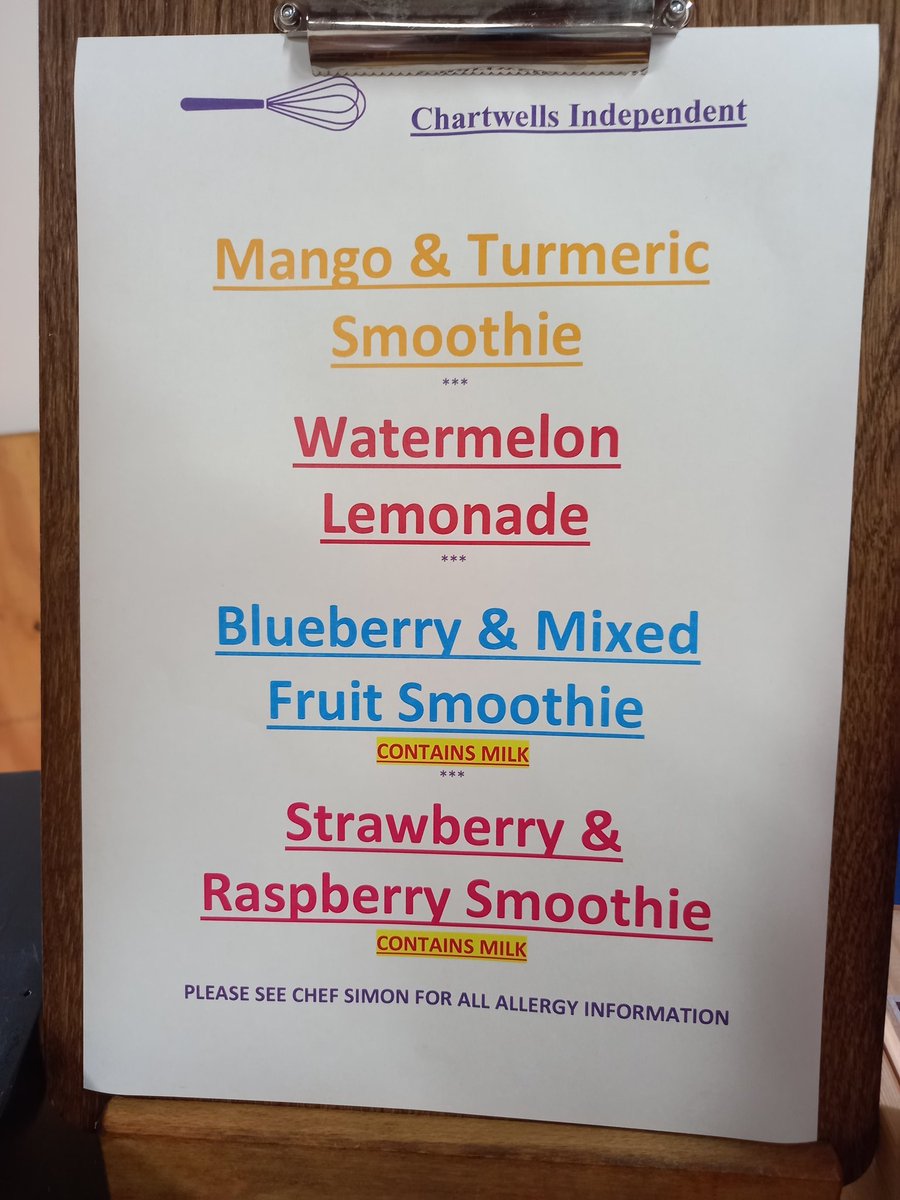 Smoothie bar for a lunch time treat today <a href="/BansteadPrep/">Banstead Preparatory School</a> full of goodness <a href="/chartwellsUL/">chartwellsindULGROUP</a> <a href="/m_pateman/">Mark Pateman</a>