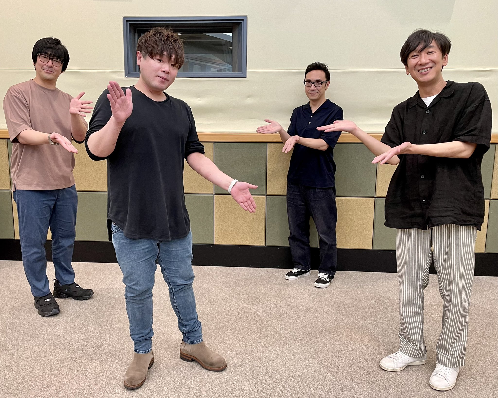 東京03飯塚 本日 Nhkラジオ第1 東京03の好きにさせるかッ 収録 ゲストは声優の松岡禎丞さん とにかくカロリー高めのコントをめちゃくちゃ全力でやっていただけて感動しました トークもすごく素敵な思い出話をしてくれて 他人の美談が大嫌いな角田