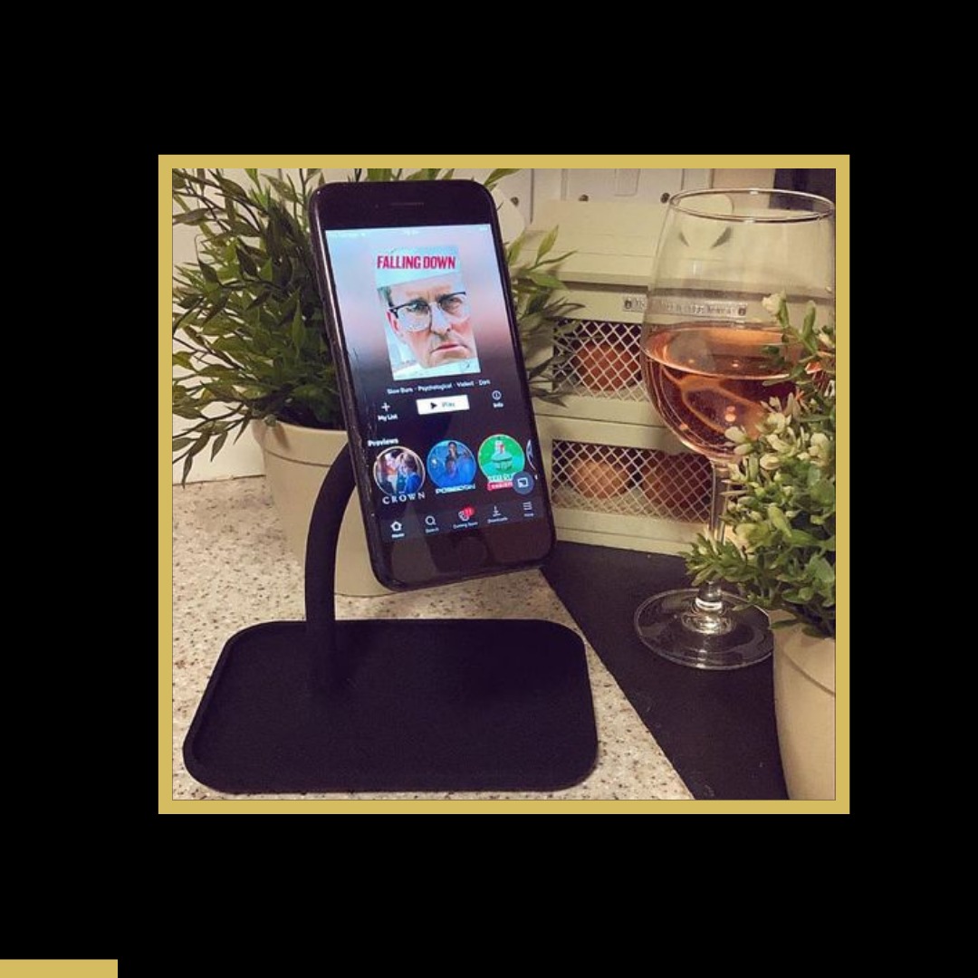 slykltd's tweet photo. ⭐ Nano suction is millions of little suction cups which create a large vacuum therefore creating a strong 'suction' that holds the weight of your smart device.
⭐ The technology allows you to easily remove your device from that stand and means you can reuse over and over again. https://t.co/bbTjBQF2Qj