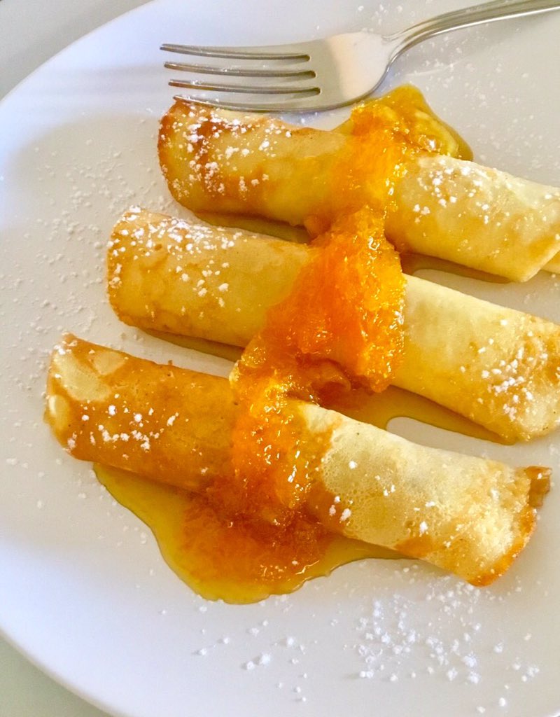 MauriciaJor's tweet photo. #mauriciasrecipes Yummy and citrusy compote using fresh seasonal fruit. Recipe on the FB Page and blog. Links in profile. Save this recipe and use the compote as an optional topping on Mauricia's Baked Orange Pudding. 
#OrangeCompote #Compote  #Oranges #SouthAfricanCitrus https://t.co/fGM35WQmnK