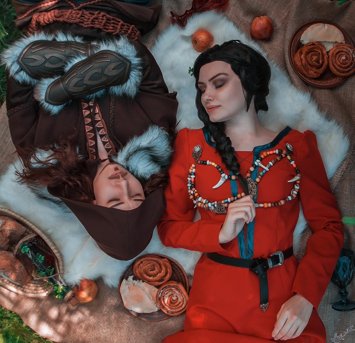 #клубромантики #путьвалькирии
vk.com/wall-199674724…

наелись и спят☺