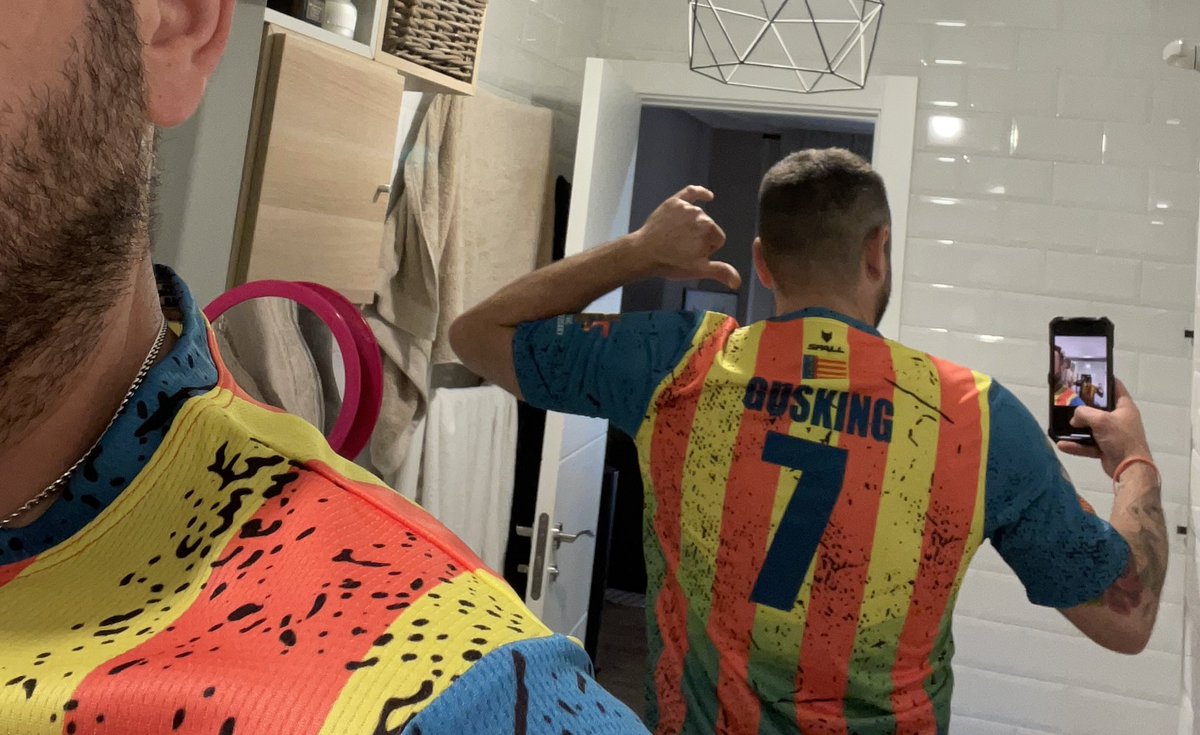 GUS-_-KING tweet media