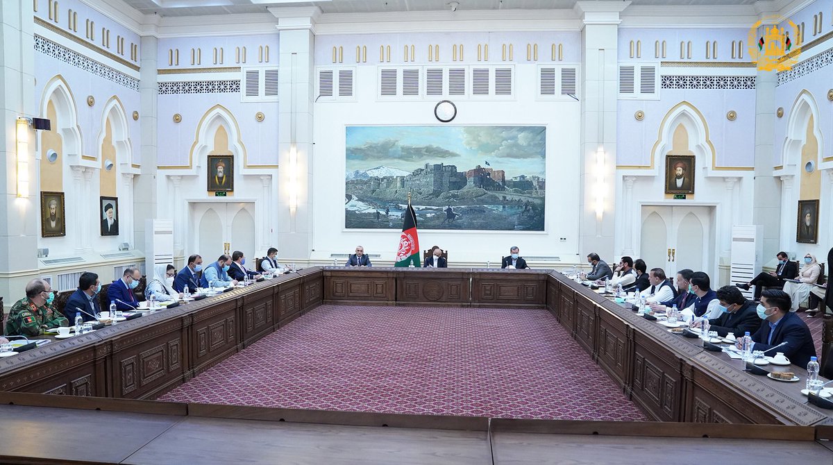 در جلسۀ اختصاصی مبارزه با خشکسالی و حوادث تحت ریاست رئیس جمهور غنی؛ پلان پاسخ دهی به خشکسالی سال ۱۴۰۰، وضعیت امنیت غذایی کشور، پلان رسیدگی به خطرات احتمالی خشکسالی بالای سکتور مالداری و رسیدگی به ولسوالی های آسیب پذیر مورد بحث قرار گرفت و به ادارات ذیربط هدایات لازم داده شد.