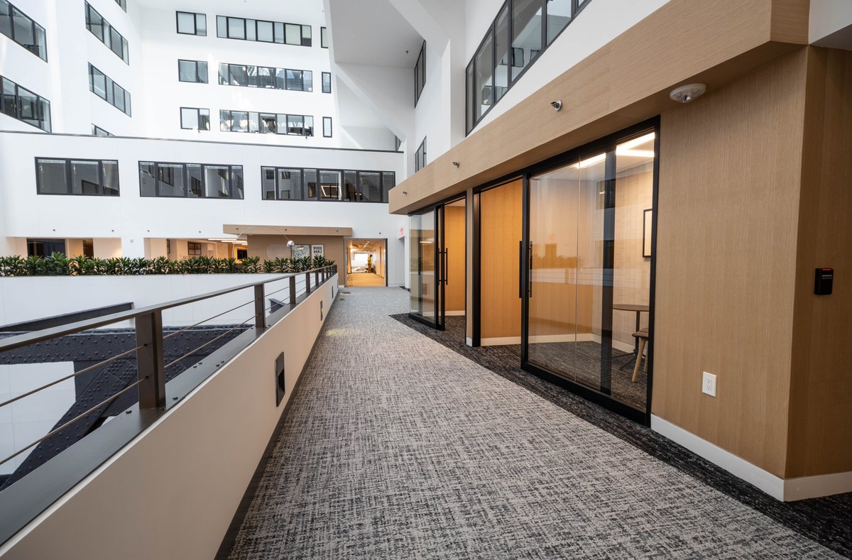 ComdorLLC's tweet photo. National Press Building Flex Space we just completed.  Turned out amazing.  Thanks @BognetGC https://t.co/MjXaSLtUOj