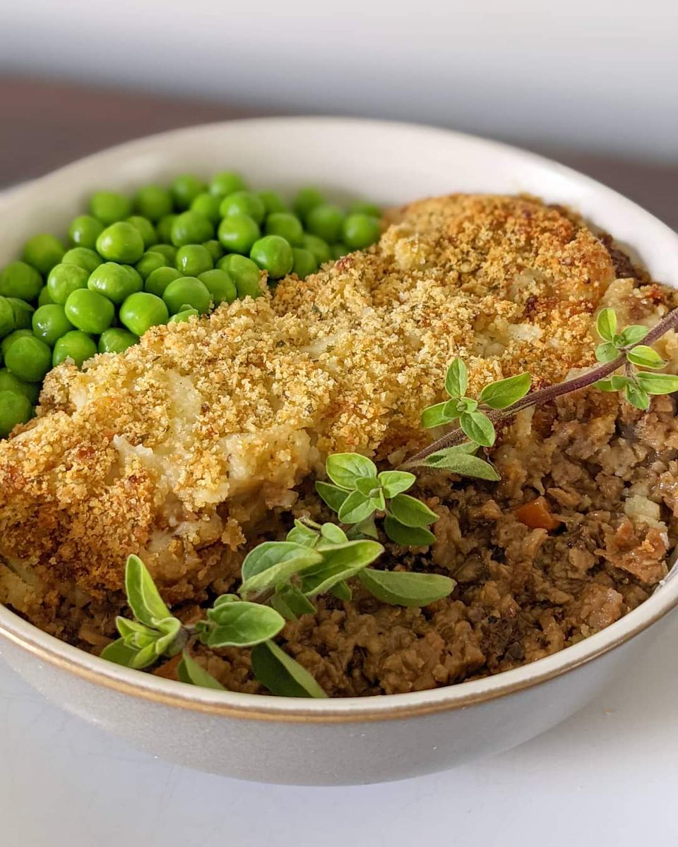 We are delivering our frozen meals around Bristol tomorrow morning (Friday 18th) 🚐

This will be the last delivery date for a few weeks as we will be focusing on markets and private events over the summer. Order by 6pm tonight:
kabalakitchen.co.uk/takeaways