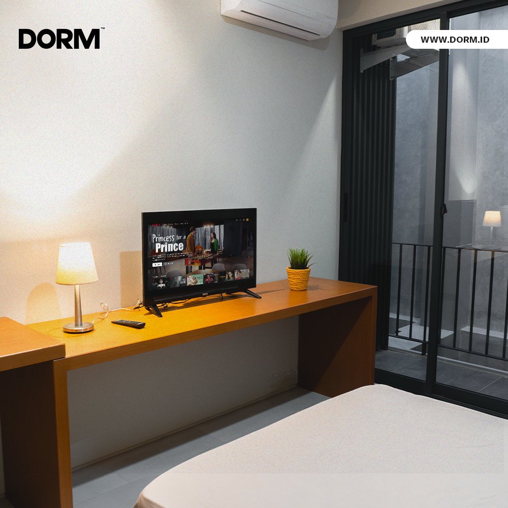 dormindonesia's tweet photo. Mimin lagi mau nonton pake Netflix gratisnya DORM, kasih rekomendasi film/series Netflix yang underrated gitu? Bosen nih nonton yang itu-itu mulu... https://t.co/BoqW2G8Ewb
