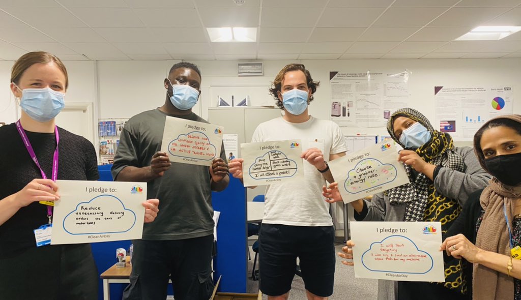 ZeeDiedh's tweet photo. #cleanairishealthcare #cleanairday @ARCaRe_BH team making their pledges for clean air day @annamoore83 https://t.co/JumuUqR1kp
