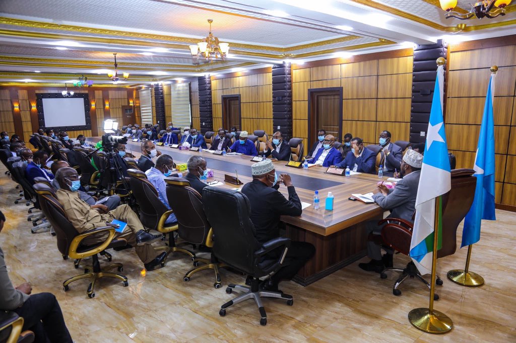 JSStatehouse's tweet photo. President Ahmed Mohamed Islam chairs the first session of the newly appointed Cabinet. The President has called upon the new Ministers to carry out their duties with utmost dedication, commitment and diligence. https://t.co/90o0mpLCnP