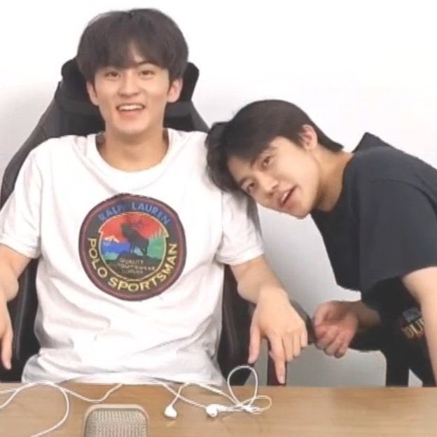 markminpic's tweet photo. they’re so cute together 🥺

#markmin #맠잼 https://t.co/lZUGirfA74