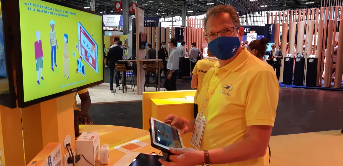 TabletteArdoiz's tweet image. #ViVAtech2021 
👉@GroupeLaPoste et #Tikeasy, s'engagent pour la prévention et le maintien de l'autonomie des seniors.
La #tablette #ardoiz est à l'honneur sur le stand de La Poste 😊
@LaPosteBusiness 
#esante #numerique #tablette #digitalisation #esante #technology