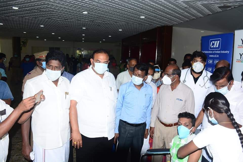 drhakkim's tweet photo. Hon'ble minster @KN_NEHRU sir initiated our program,wherein Over 350 beneficiaries participated &amp; have been benefitted.A vaccination drive for differentlyabled,an aim intended to promote inclusivity for all.
Inpic
@Collector_Try 
@InigoIrudayaraj 
@drhakkim
#LetsVaccinateTrichy https://t.co/aVJUU4Ijpq
