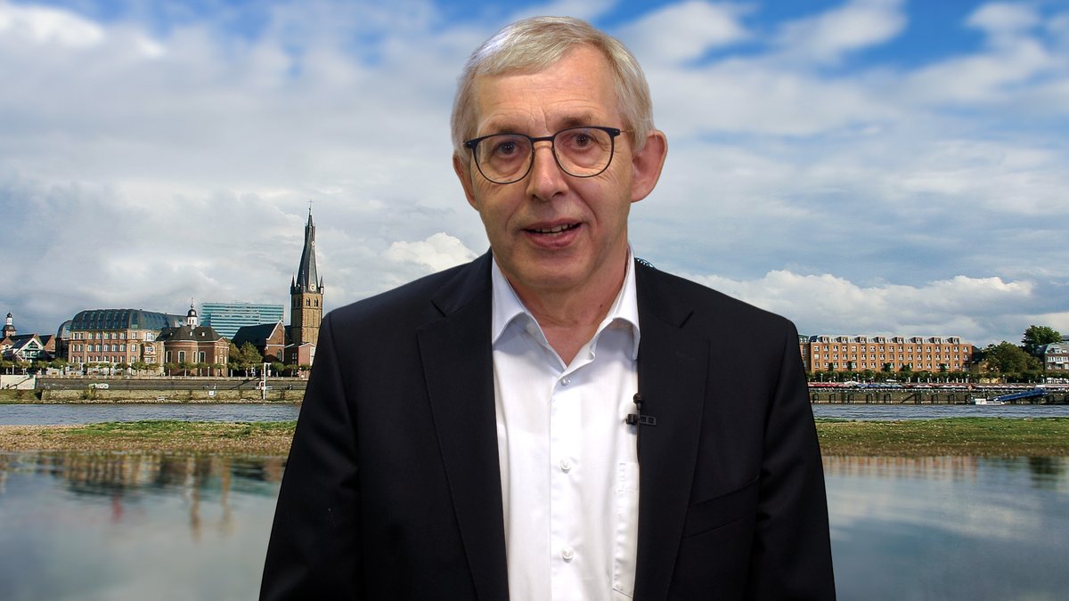 zdiNRW's tweet photo. #JugendIndeLab - Abschlussveranstaltung

„Das JugendIndeLab ist für mich ein gutes Beispiel, wie junge Menschen sich in die Gestaltung unserer Welt einbringen können." 
- Klaus Kaiser, Parlamentarischer Staatssekretär im @MKW_NRW  

Weitere Infos:
https://t.co/nRq7dQ2XEU https://t.co/8cyicUlk4v