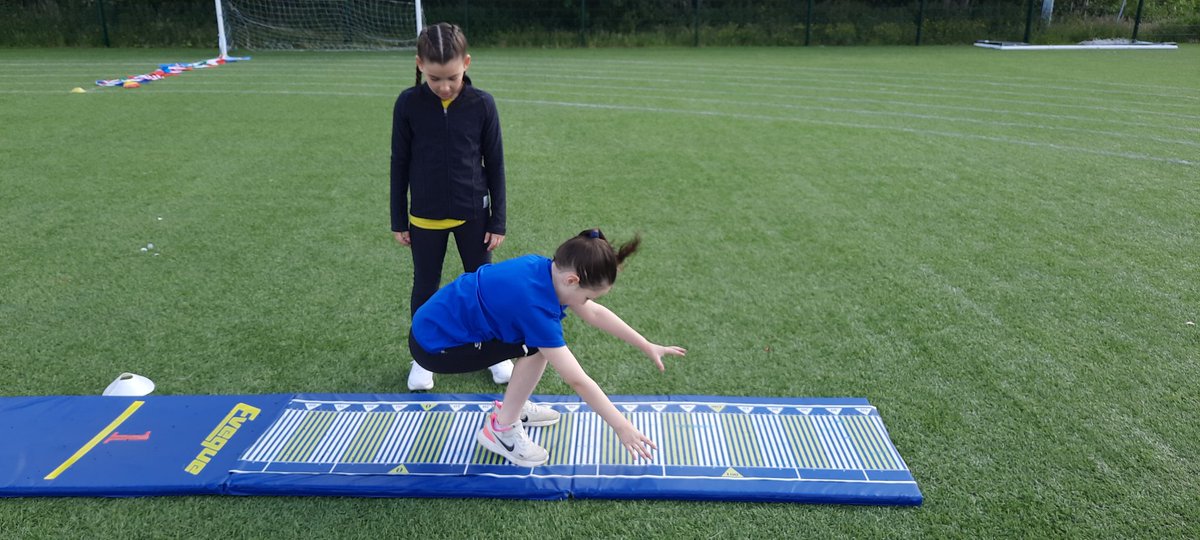 P4Calderwood's tweet photo. More action shots from our Sports Day... https://t.co/6akR5aBBTw