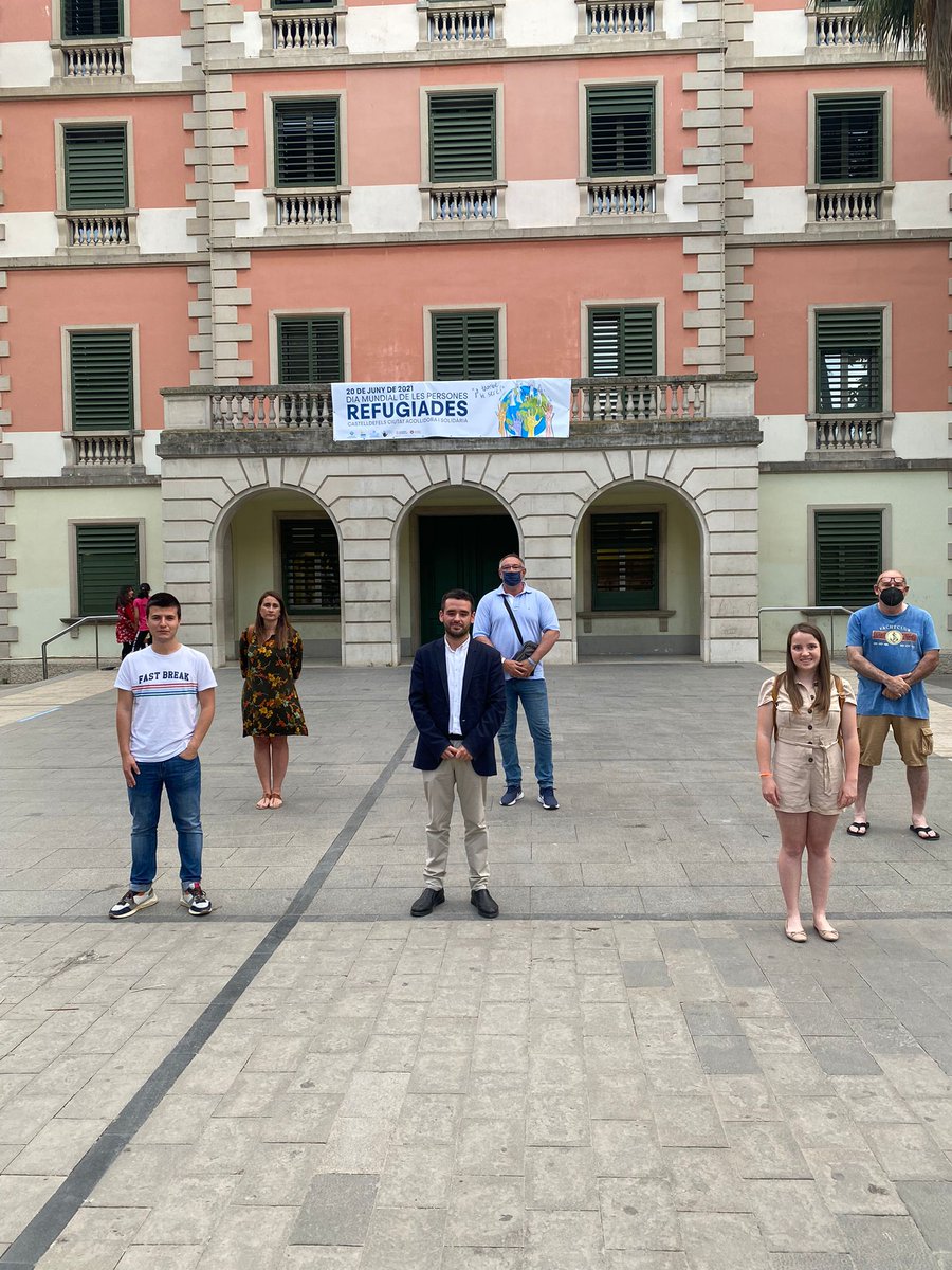 PD_Castelldfels's tweet photo. ✅Us presentem la nova executiva del PDeCAT de Castelldefels recentment constituïda per unanimitat!

👥Un equip de veïns divers, ambiciós i amb un compromís irrenunciable amb Castelldefels.

Entre tots volem fer, de la ciutat, un indret on tothom s'hi senti interpel·lat.

Suma't! https://t.co/NMrMKfg20T