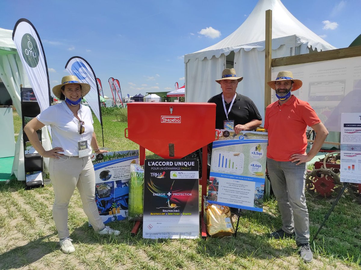 sipcam_inagra's tweet photo. #𝗦𝗜𝗣𝗖𝗔𝗠𝗜𝗻𝗮𝗴𝗿𝗮 𝗱𝗲 𝗻𝗼𝘂𝘃𝗲𝗮𝘂 𝗲𝗻 🇫🇷
Nos collègues du département commercial #SIPCAMinagra Diego Sánchez, Laura Genovés et Jordi Usó sont déjà arrivés au salon Les Culturales à Reims en compagnie de notre distributeur @SumiAgroFrance.  Merci pour l'invitation! 🤝 https://t.co/pdDaKeRVgU