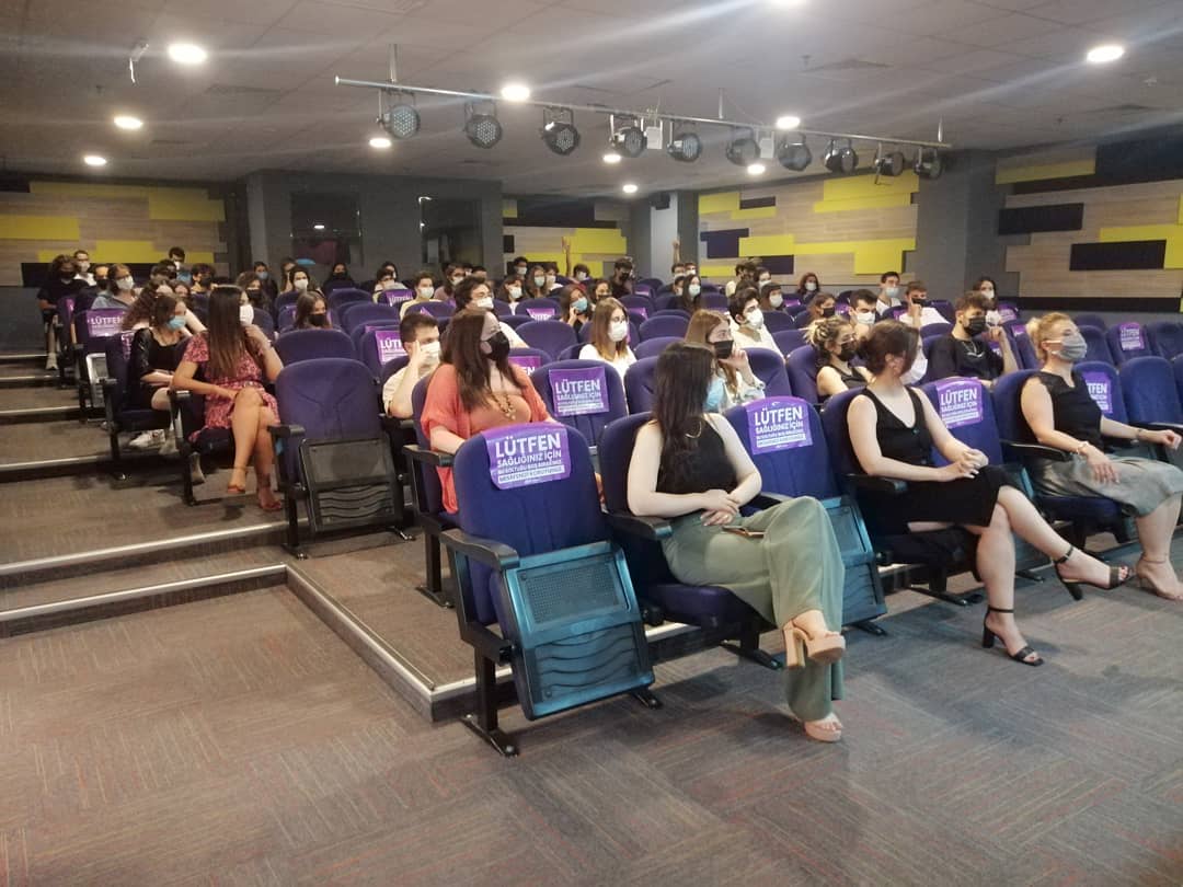 Uzm. Psikolojik Danışman Sn. Utku NEFESOĞLU eşliğinde öğrencilerimize ''Son Düzlükte Sınav Taktikleri'' konulu seminer gerçekleştirdi.
Öğrencilerimizin sorularını da yanıtlayan değerli konuğumuza teşekkür ederiz. 💜

#UğurYanında