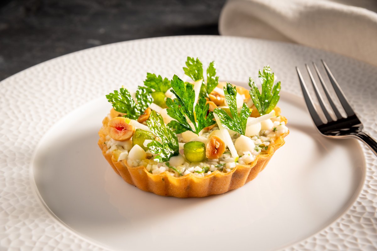Did you know that we have a vegan menu? Featuring our beautiful Filo Tart, Celeriac Tartare, Roasted Hazelnuts and Apple.