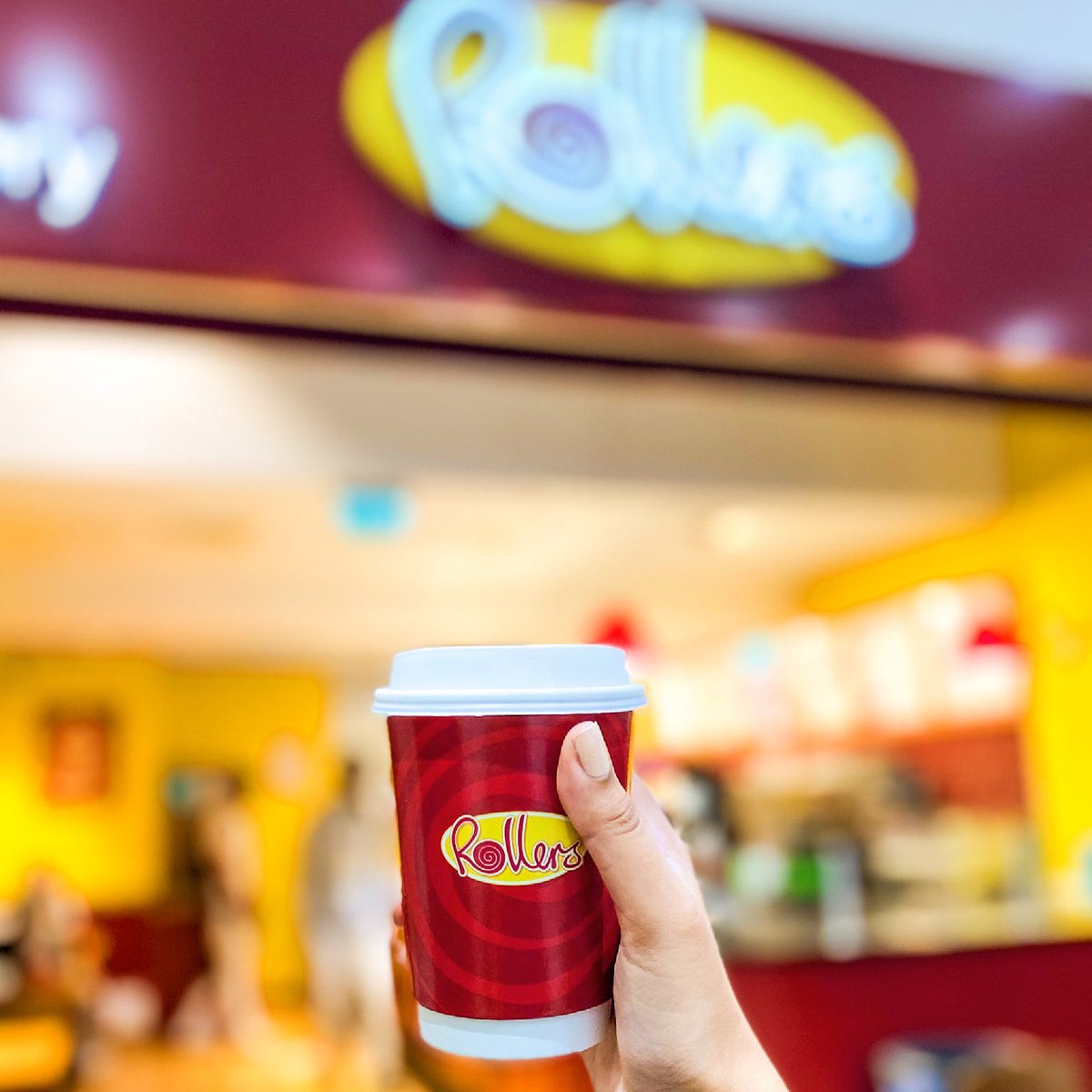 RollersCafe's tweet photo. Who else needs a coffee to function? #rollers #cinnamonroll @manarndale @oldhamshopping @MillGateBury https://t.co/jcCxmDSTFS