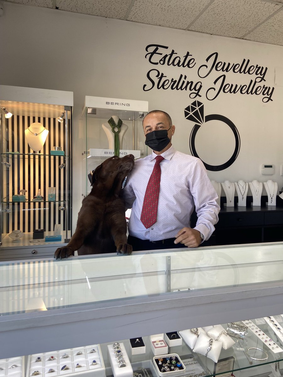 timbolen's tweet photo. Ottawa street is 🔥 with so many awesome spots to experience now that we are back open! I visit a few of them @morninglive today @OttawaStBIA #outofthepast #theargyle #revolutionrecords #milleniumjewellers https://t.co/4WlyW1ltyA