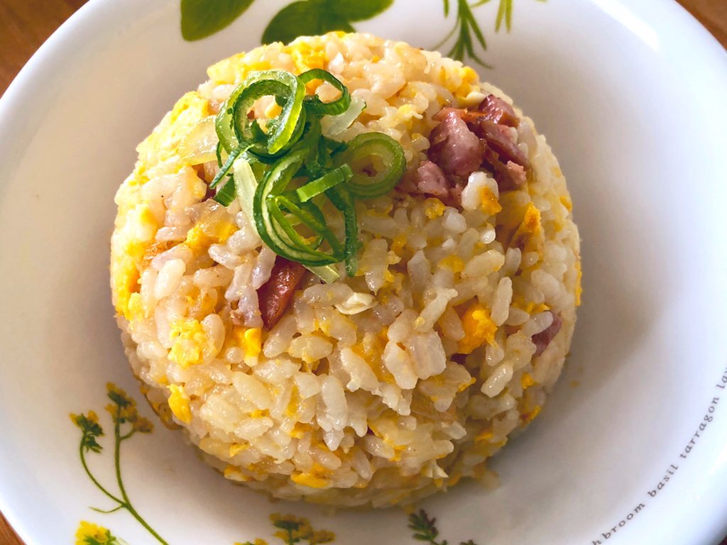 تويتر ヒラコウ على تويتر 自宅で味の素とか鶏ガラ 創味シャンタンとか使わずに美味しいチャーハン作るの難しいよね 僕は鶏ガラと料理酒派です チャーハン 炒飯 T Co 6tlb8rjbcs