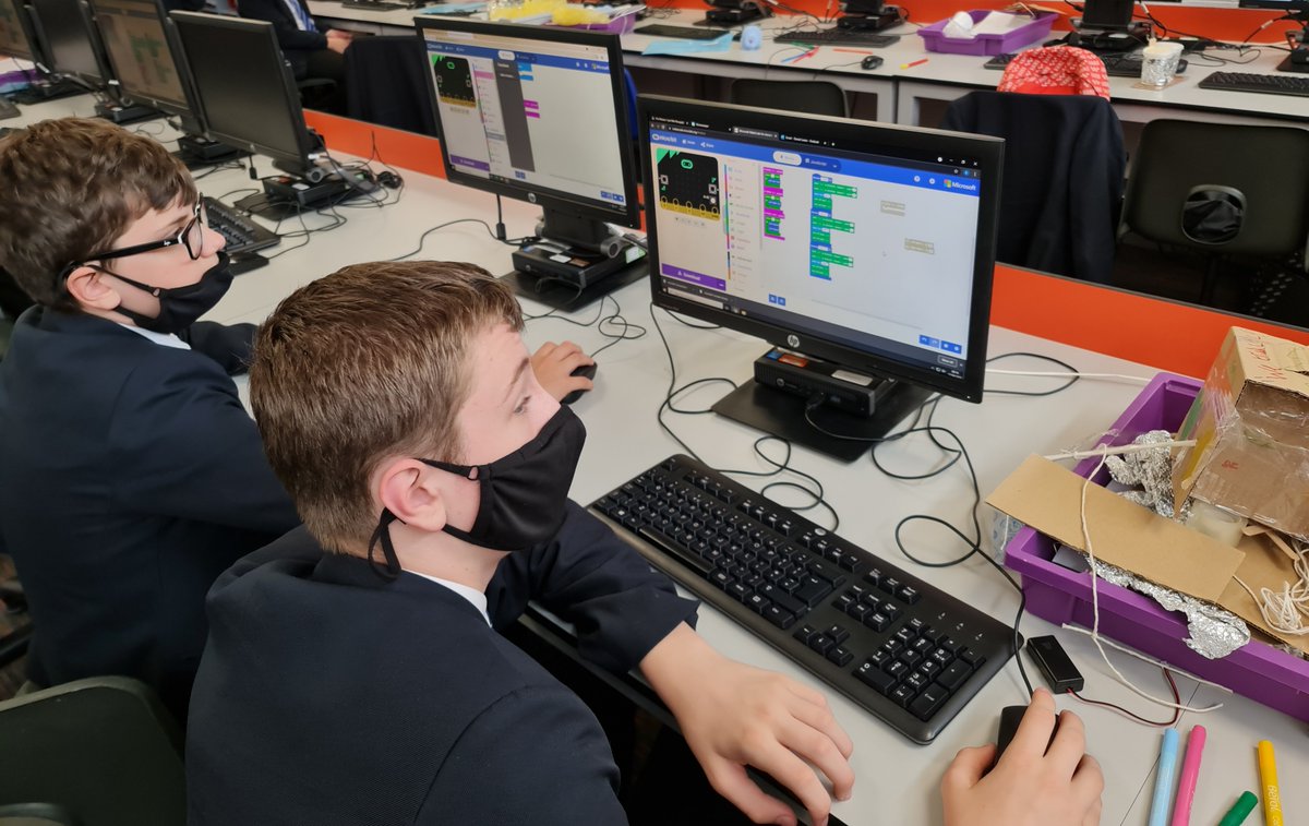 tred_ict's tweet image. Year 8 are almost ready to test their progress on their #WVEP projects. The new batteries led to some last minute changes today so hopefully that won&apos;t impact too much. @ScienceMrsDobbs @Science_TCS @TCSMissB #blockcode #algorithms