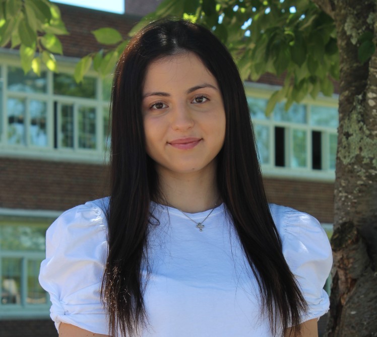 Congratulations to Ava Tsapatsaris’s who earned a Gold Medal at The Genius Olympiad. Ava studied outreach initiatives to medically underserved women in NYS. eufsdk12.org <a href="/glasr333/">Rob Glass</a> <a href="/EastchesterSTEM/">Eastchester STEM</a>  
geniusolympiad.org/index.html